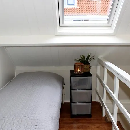 Egmonds Kroft Zomerhuis Met Slaapkamer En Doorgangsslaapkamer